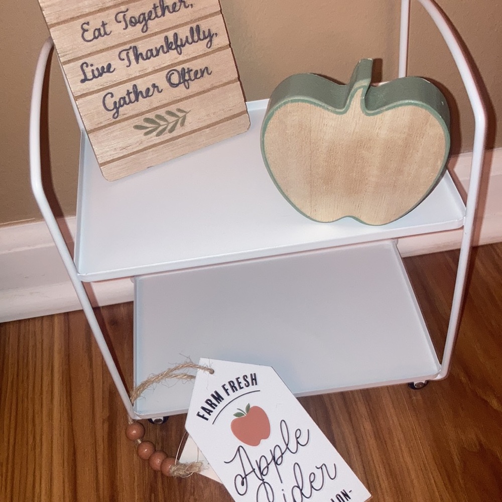 NWT Fall Apple Farm 🍏 Decor